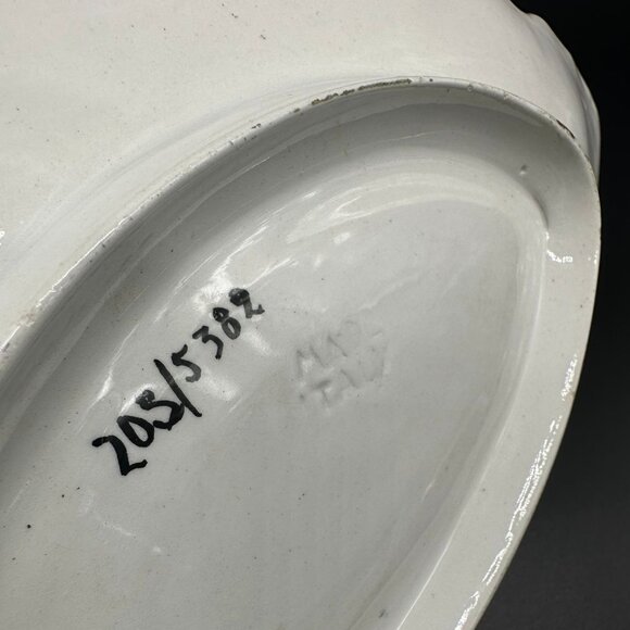 Vintage Italian Pottery Leaf Dish Strawberries Gold Decorative Vanity Tray Italy - Picture 5 of 10